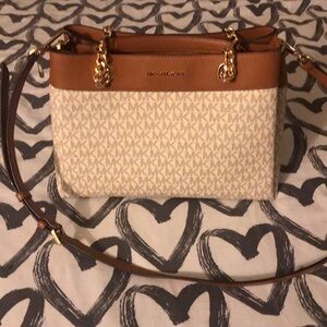 EUC MICHAEL KORS White Monogram Satchel Crossbody Bag